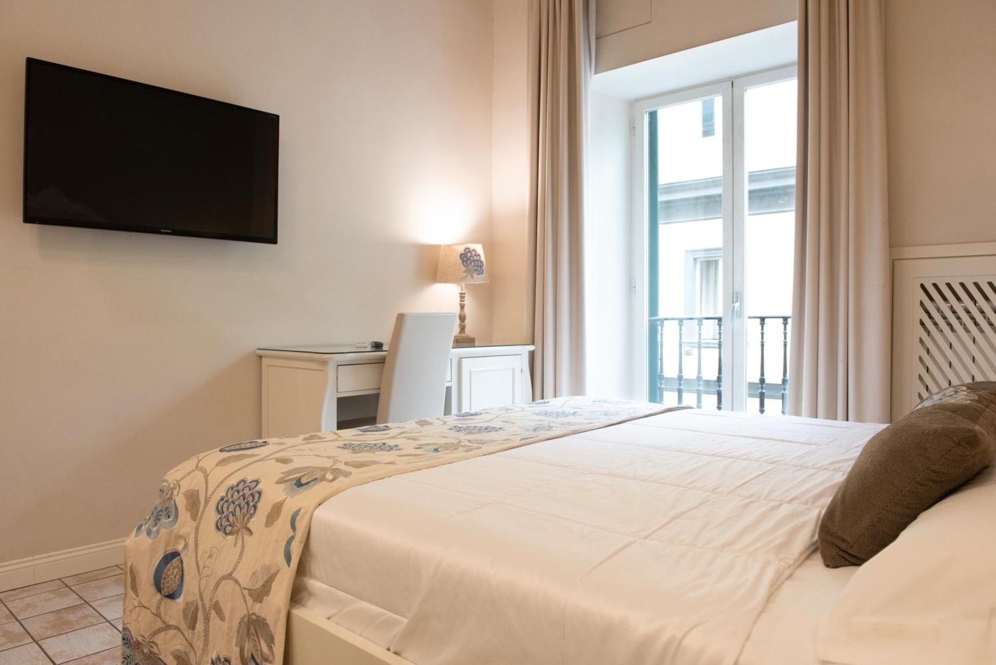 Certosa Suite Napoli Bagian luar foto