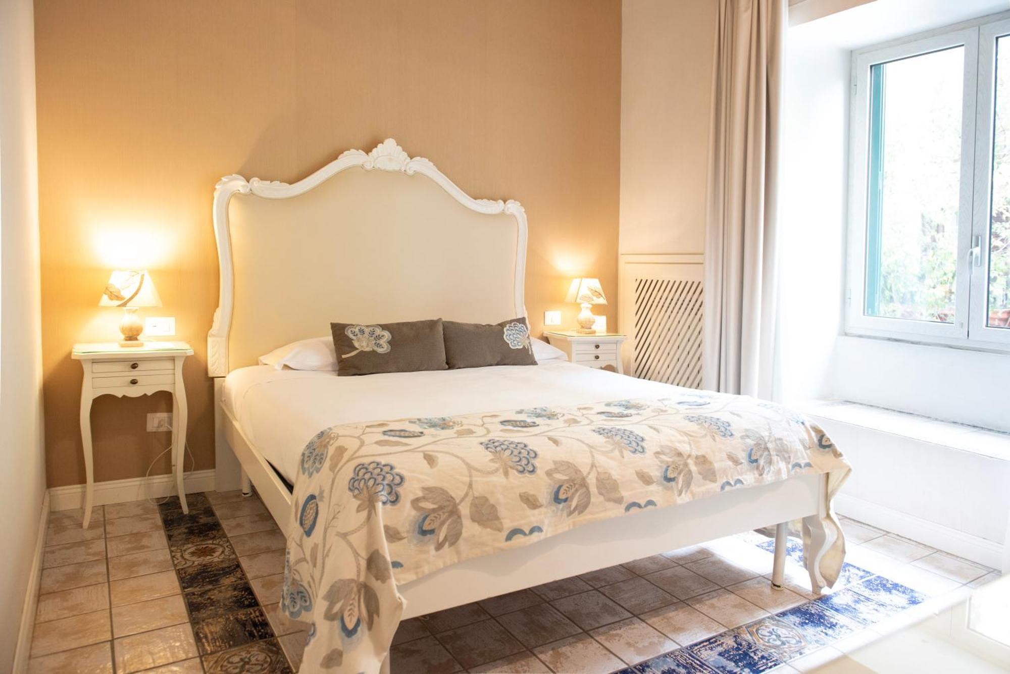 Certosa Suite Napoli Bagian luar foto