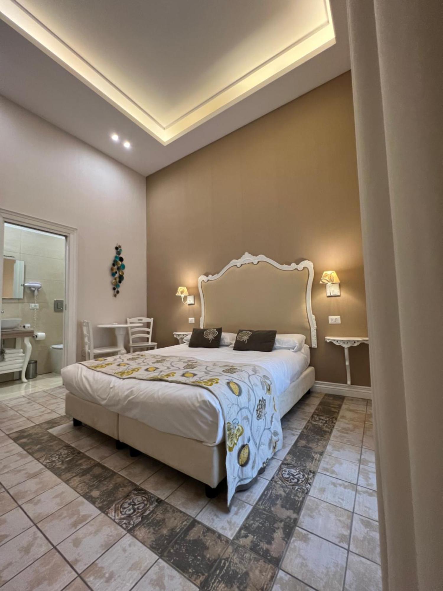 Certosa Suite Napoli Bagian luar foto